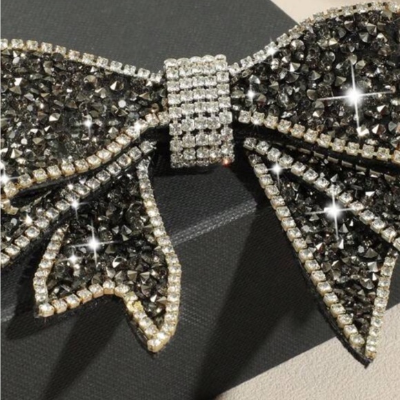 New stylish rhinestone pin - Picture 4 of 4